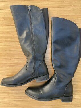 Women's size 39 Taxi Tall Boot for Wide Calves (size US 8.5)